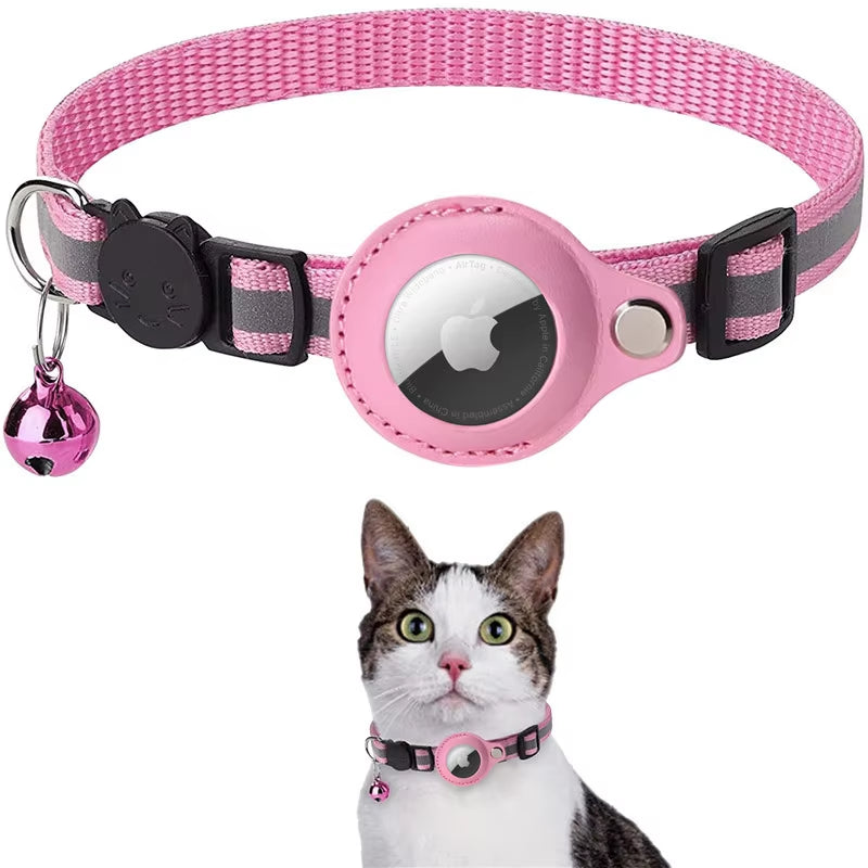 Reflective cat collar with AirTag holder and breakaway safety design for curious cats
in pink